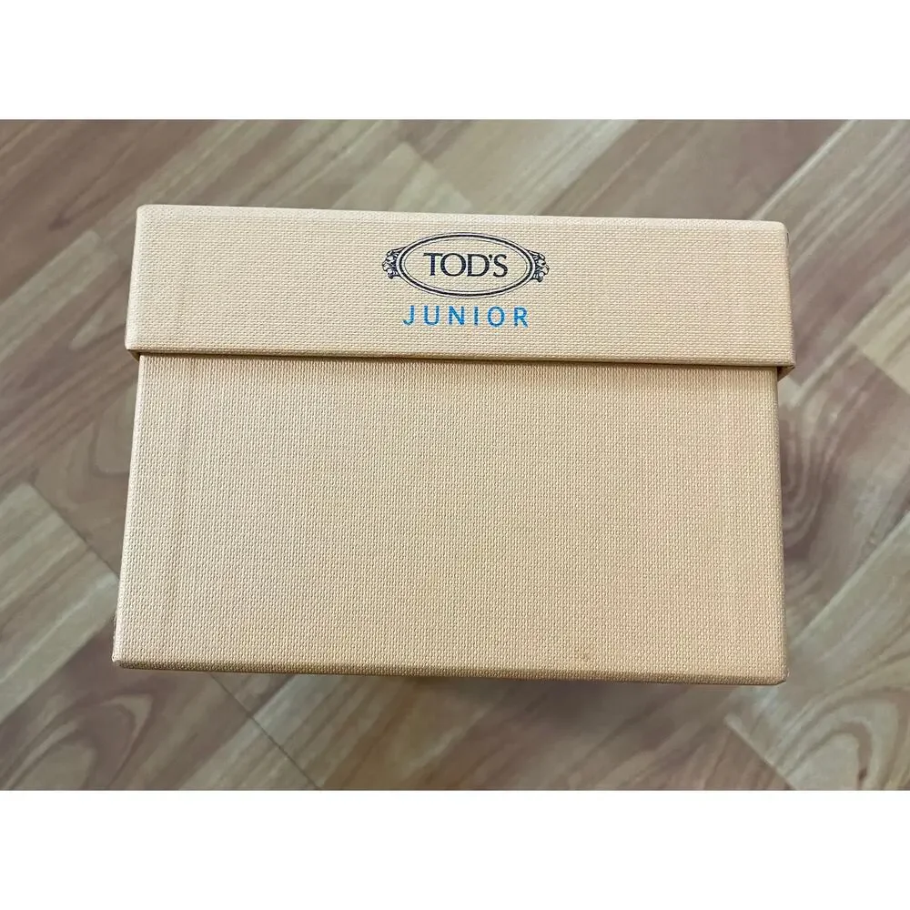 Tod's junior‎ empty shoe box